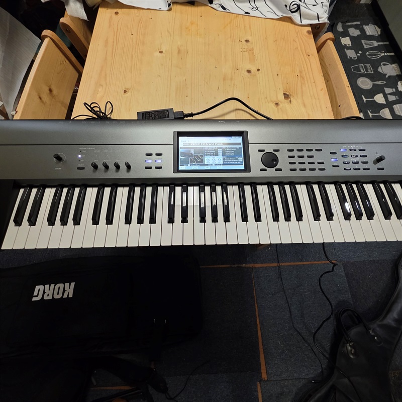 KORG KROME-EX73の画像